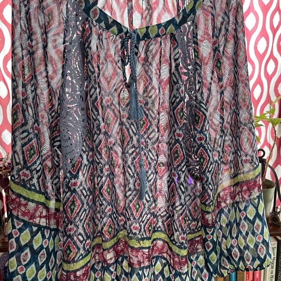 FIGUEROA&FLOWER blue/green/pink long sleeve sheer blouse in size large - Picture 2 of 8